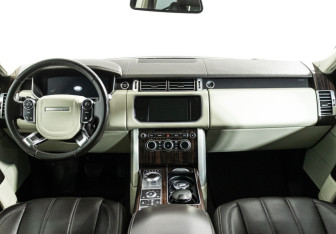 Подержанный автомобиль Land Rover Range Rover 2014 года (13 фото)