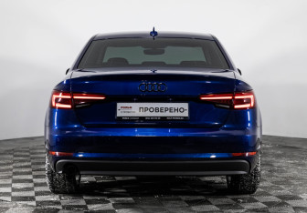 Подержанный автомобиль Audi A4 Sedan 2017 года (8 фото)