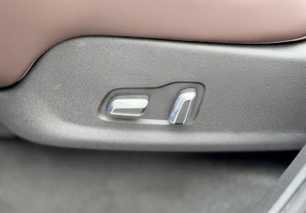 Подержанный автомобиль Exeed VX 2023 года (20 фото)