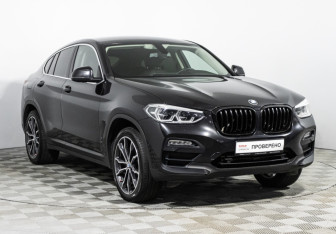 Подержанный автомобиль BMW X4 2019 года (3 фото)