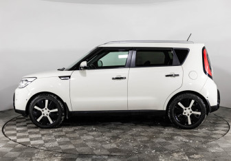 Подержанный автомобиль Kia Soul 2015 года (8 фото)