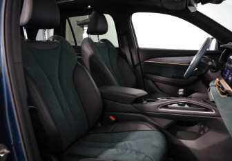 Подержанный автомобиль Geely Monjaro 2023 года (11 фото)