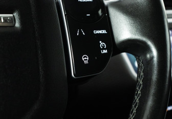 Подержанный автомобиль Land Rover Range Rover Evoque 2019 года (21 фото)