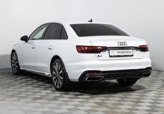 Подержанный автомобиль Audi A4 Sedan 2022 года (7 фото)