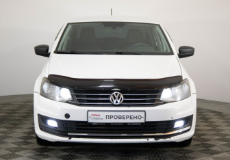Подержанный автомобиль Volkswagen Polo Sedan 2014 года (2 фото)