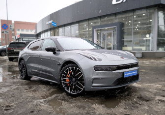 Подержанный автомобиль Zeekr 001 2023 года (3 фото)