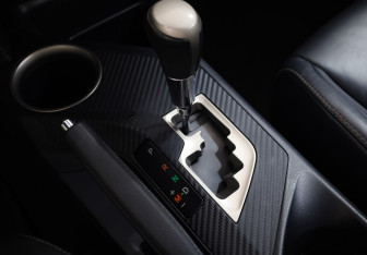 Подержанный автомобиль Toyota RAV4 2013 года (21 фото)