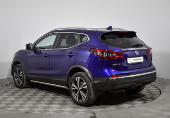 Подержанный автомобиль Nissan Qashqai 2020 года (7 фото)
