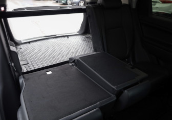 Подержанный автомобиль Land Rover Discovery Sport 2017 года (24 фото)