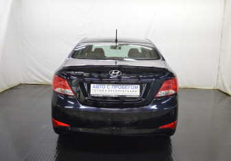 Подержанный автомобиль Hyundai Solaris Sedan 2016 года (6 фото)