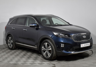 Подержанный автомобиль Kia Sorento 2018 года (3 фото)
