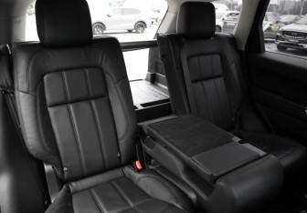 Подержанный автомобиль Land Rover Range Rover Sport 2018 года (31 фото)