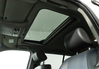 Подержанный автомобиль Nissan Pathfinder 2011 года (22 фото)