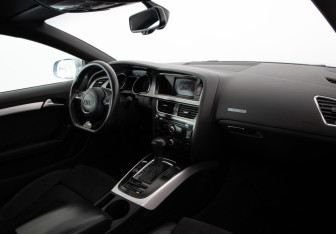 Подержанный автомобиль Audi A5 Coupe 2014 года (9 фото)