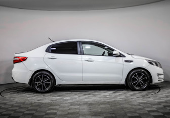 Подержанный автомобиль Kia Rio Sedan 2013 года (4 фото)