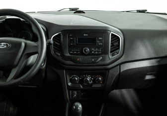 Подержанный автомобиль LADA (ВАЗ) XRAY 2018 года (14 фото)