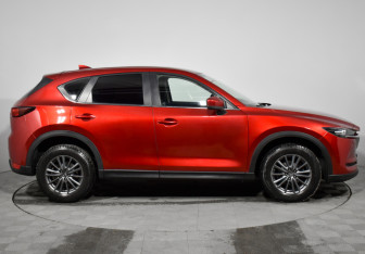 Подержанный автомобиль Mazda CX-5 2017 года (4 фото)