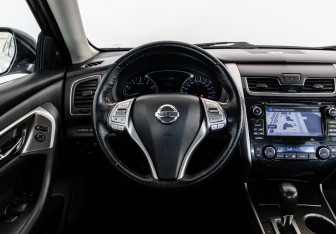 Подержанный автомобиль Nissan Teana 2014 года (15 фото)