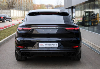 Подержанный автомобиль Porsche Cayenne 2020 года (5 фото)
