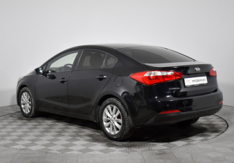 Подержанный автомобиль Kia Cerato Sedan 2014 года (7 фото)
