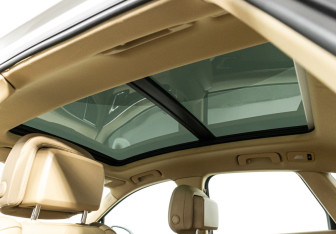 Подержанный автомобиль Porsche Macan 2014 года (17 фото)