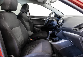Подержанный автомобиль LADA (ВАЗ) Vesta Sedan 2019 года (17 фото)
