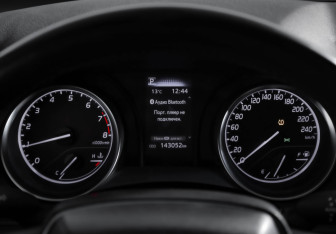 Подержанный автомобиль Toyota Camry Sedan 2021 года (11 фото)