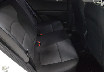 Подержанный автомобиль Hyundai Creta 2016 года (13 фото)