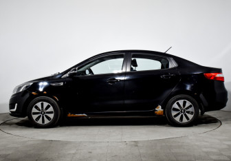 Подержанный автомобиль Kia Rio Sedan 2012 года (8 фото)