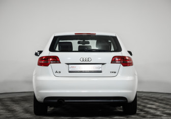 Подержанный автомобиль Audi A3 Hatchback 2012 года (6 фото)