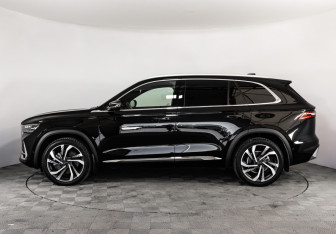 Подержанный автомобиль Geely Monjaro 2022 года (9 фото)