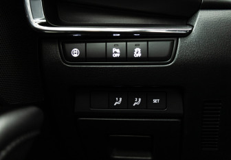 Подержанный автомобиль Mazda 3 Hatchback 2019 года (16 фото)