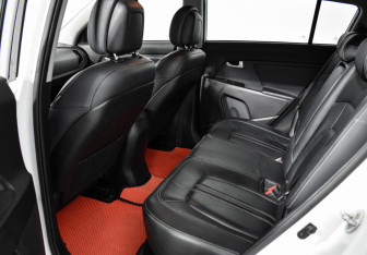 Подержанный автомобиль Kia Sportage 2016 года (11 фото)