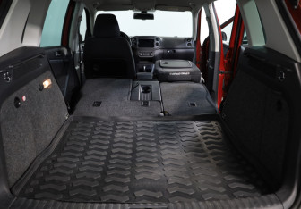 Подержанный автомобиль Volkswagen Tiguan 2011 года (28 фото)