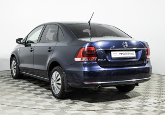 Подержанный автомобиль Volkswagen Polo Sedan 2016 года (7 фото)