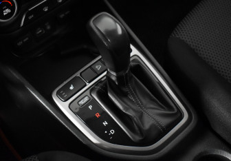 Подержанный автомобиль Hyundai Creta 2016 года (11 фото)