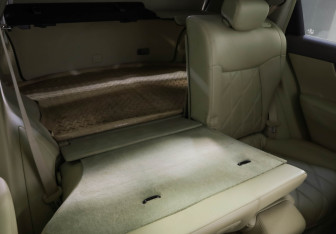 Подержанный автомобиль Infiniti FX 2012 года (34 фото)