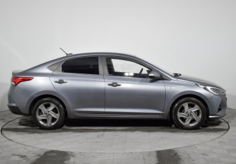 Подержанный автомобиль Hyundai Solaris Sedan 2020 года (4 фото)