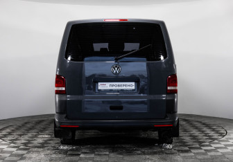Подержанный автомобиль Volkswagen Caravelle 2014 года (5 фото)