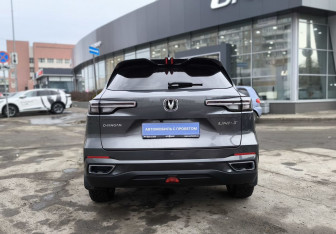 Подержанный автомобиль Changan UNI-S 2024 года (5 фото)