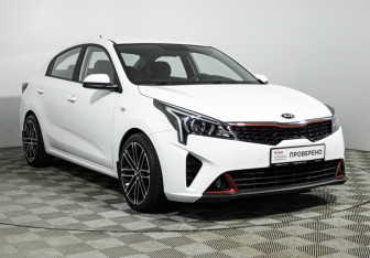 Подержанный автомобиль Kia Rio Sedan 2021 года (3 фото)