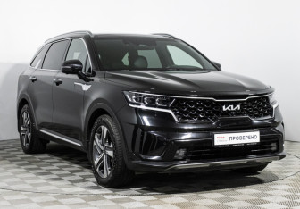 Подержанный автомобиль Kia Sorento 2022 года (3 фото)