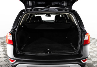 Подержанный автомобиль Volvo XC70 2007 года (25 фото)