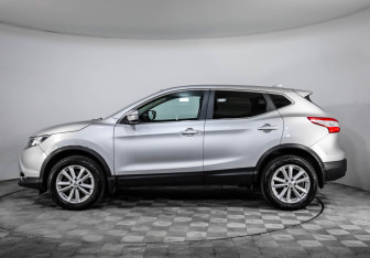 Подержанный автомобиль Nissan Qashqai 2018 года (8 фото)