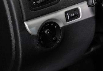 Подержанный автомобиль Skoda Yeti 2012 года (17 фото)