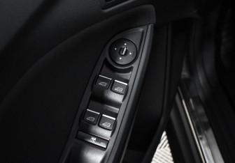Подержанный автомобиль Ford Focus Hatchback 2013 года (11 фото)