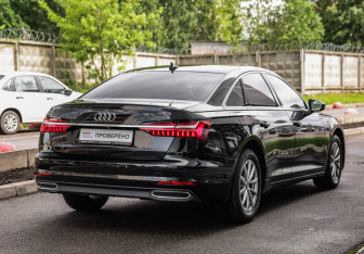 Подержанный автомобиль Audi A6 Sedan 2020 года (6 фото)