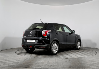 Подержанный автомобиль SsangYong Tivoli 2016 года (5 фото)