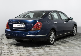 Подержанный автомобиль Nissan Teana 2006 года (5 фото)