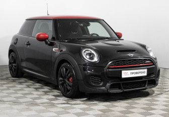 Подержанный автомобиль MINI Hatch 2020 года (3 фото)